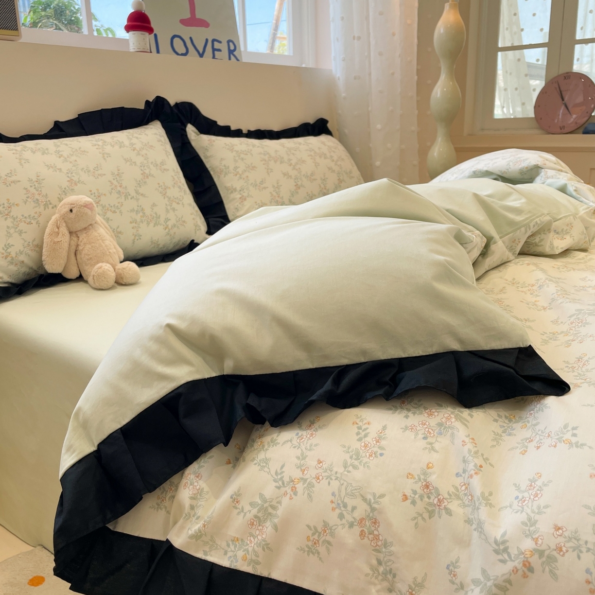 91家纺网 家纺一手货源 找家纺 （总）羚羊语家纺 2025秋冬新款复古小清新花边款40支全棉纯棉轻法式13372小清新喷气印花