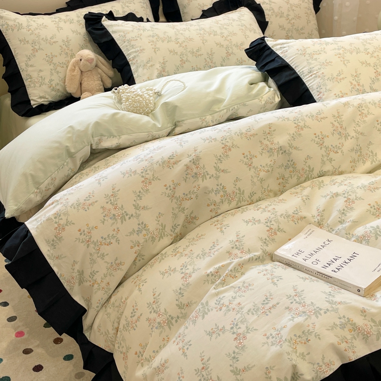 91家纺网 家纺一手货源 找家纺 羚羊语家纺 2025秋冬新款复古小清新花边款40支全棉纯棉轻法式13372小清新喷气印花 铃兰物语