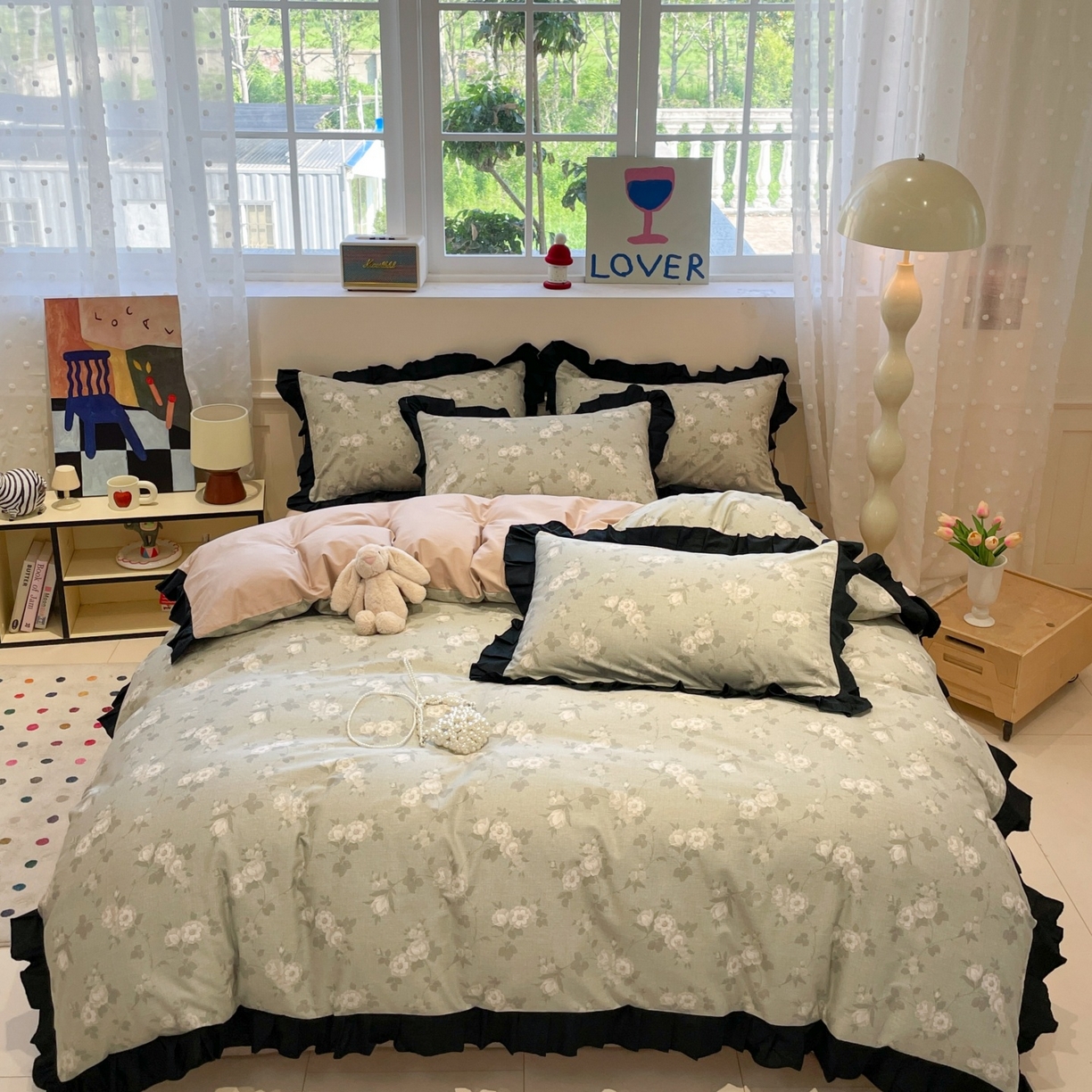 91家纺网 家纺一手货源 找家纺 羚羊语家纺 2025秋冬新款复古小清新花边款40支全棉纯棉轻法式13372小清新喷气印花 青野时光