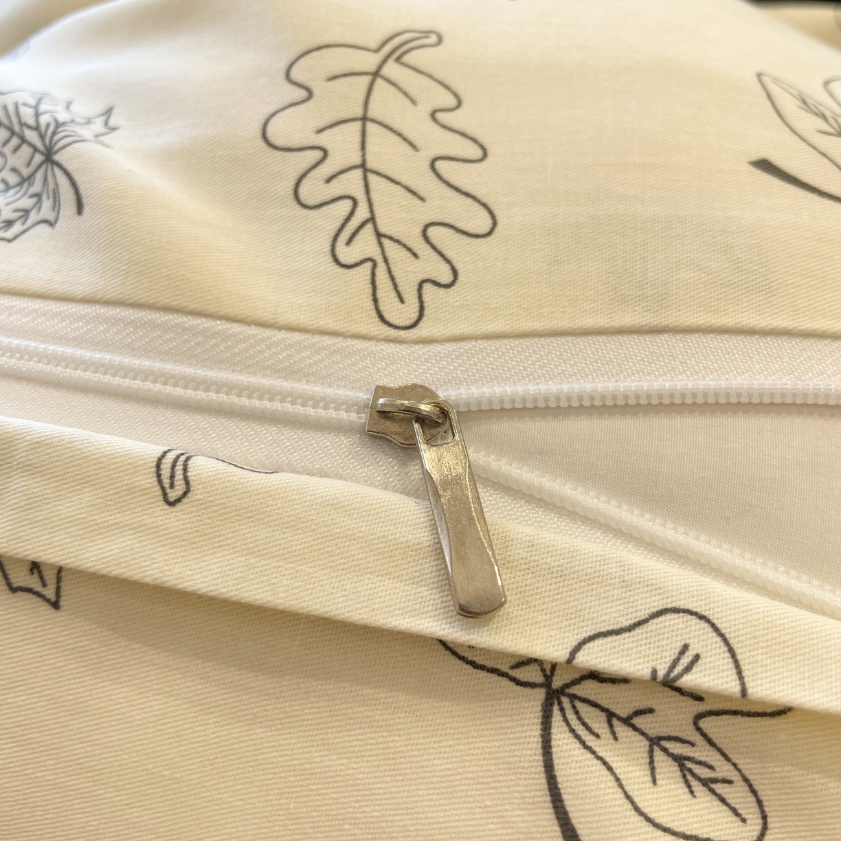 91家纺网 家纺一手货源 找家纺 羚羊语家纺 2025秋冬新款复古小清新花边款40支全棉纯棉轻法式13372小清新喷气印花 繁花一梦