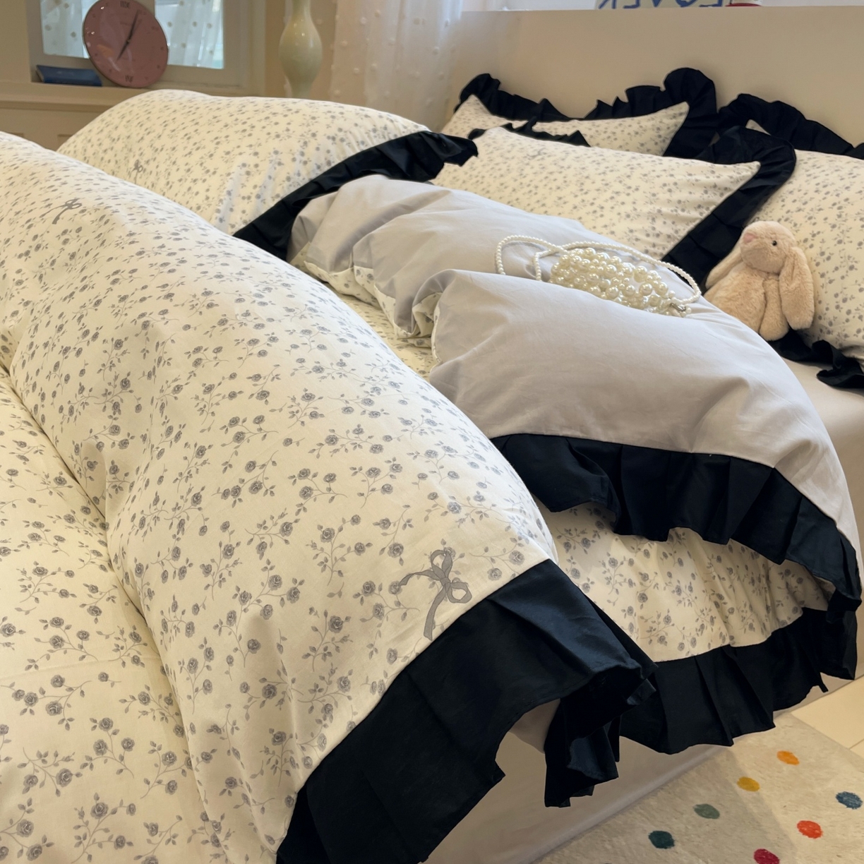 91家纺网 家纺一手货源 找家纺 羚羊语家纺 2025秋冬新款复古小清新花边款40支全棉纯棉轻法式13372小清新喷气印花 秋日来信