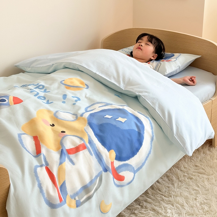 嗨生活 2025新款A类全棉纯棉40s数码印花原创大版卡通幼儿园套件 幼儿园三件套 开心宇航员