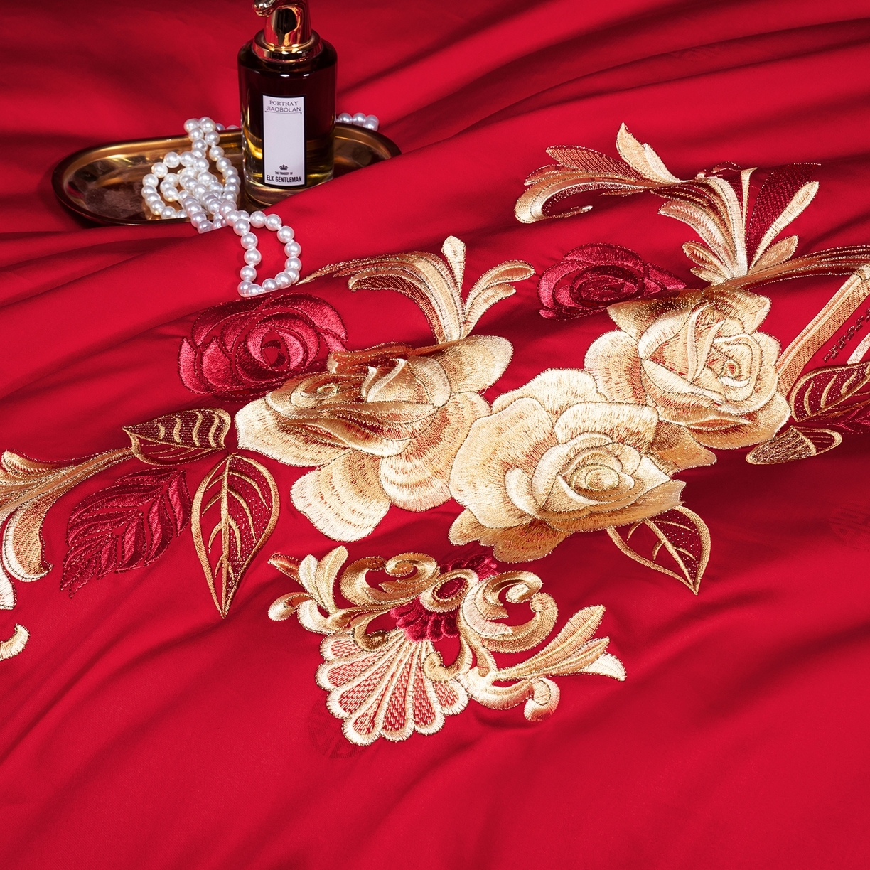 91家纺网 家纺一手货源 找家纺 （总）柏拉图 2025新款100s贡缎长绒棉提花婚庆系列四件套多件套