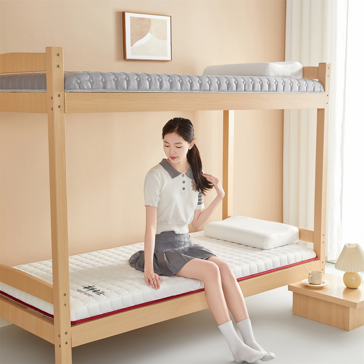 91家纺网 家纺一手货源 找家纺 布卢姆床垫 2025新款A类针织棉新疆棉花学生床垫 奶昔白