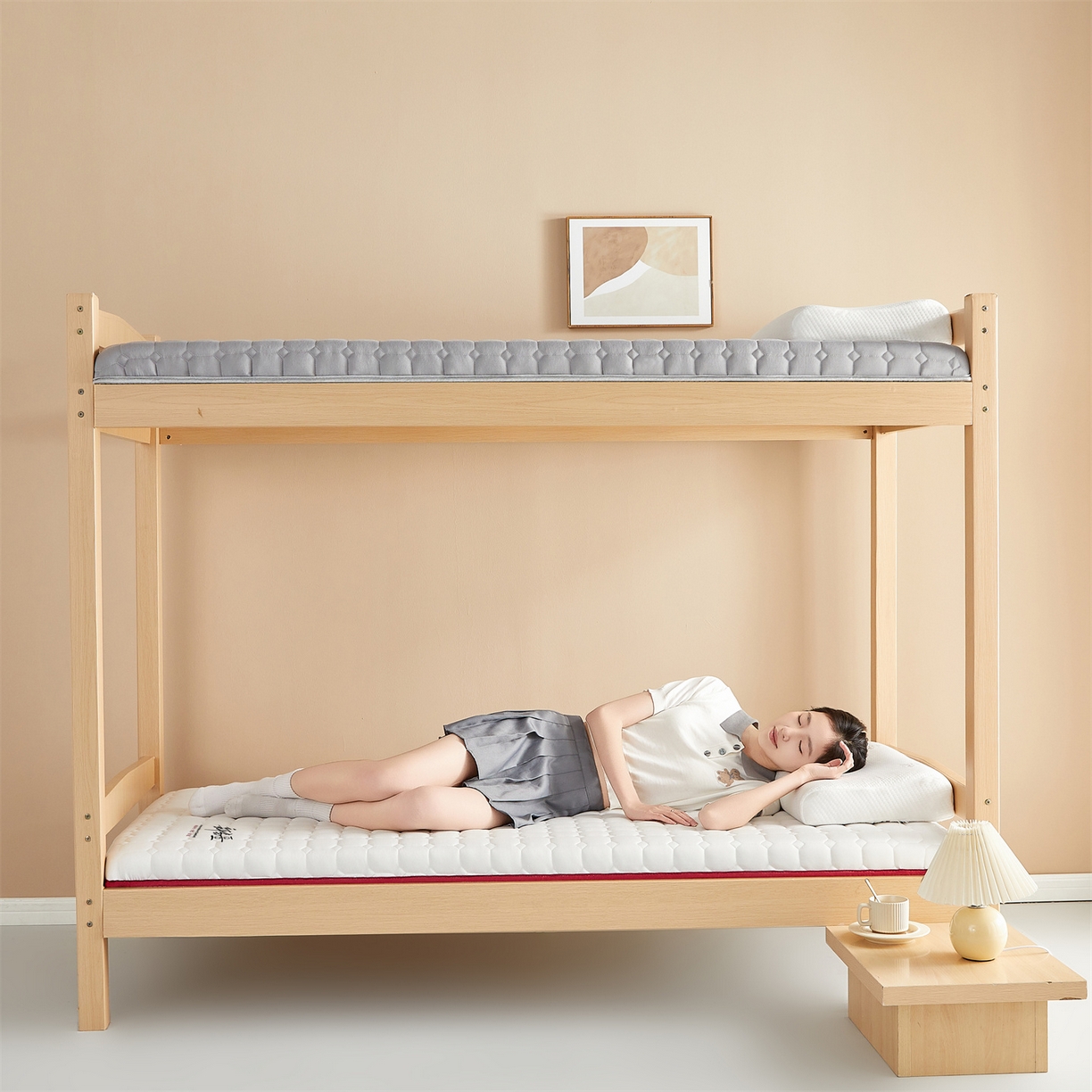 91家纺网 家纺一手货源 找家纺 布卢姆床垫 2025新款A类针织棉新疆棉花学生床垫 奶昔白