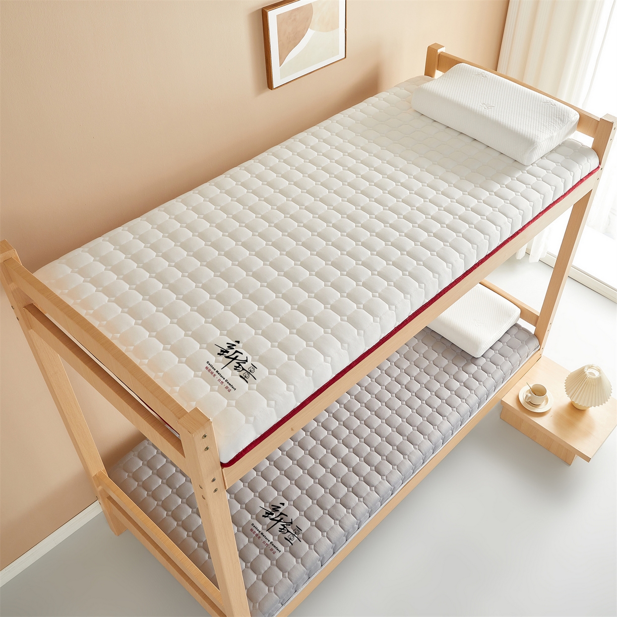 91家纺网 家纺一手货源 找家纺 布卢姆床垫 2025新款A类针织棉新疆棉花学生床垫 雅致灰