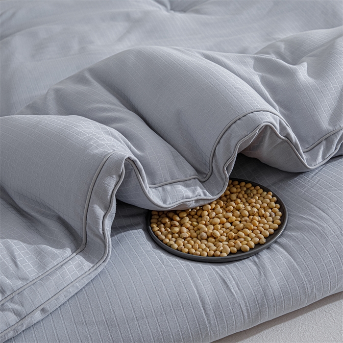 91家纺网 家纺一手货源 找家纺 天瑜家纺 2025新款原棉提花大豆被子母被春秋被子被芯 灰色