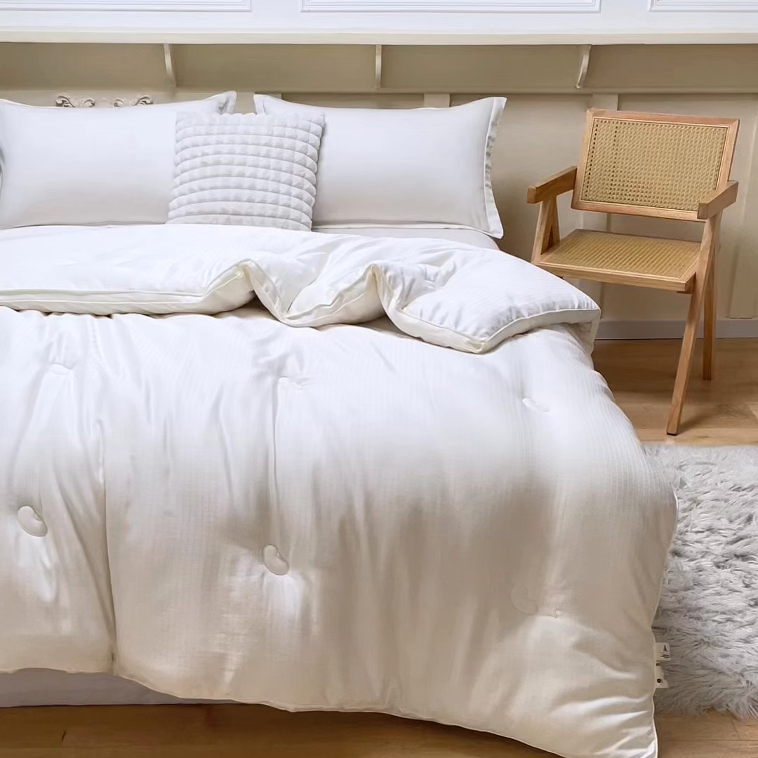 91家纺网 家纺一手货源 找家纺 天瑜家纺 2025新款原棉提花大豆被子母被春秋被子被芯 米黄