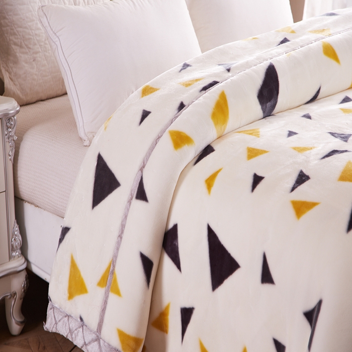 91家纺网 家纺一手货源 找家纺 好艺佳毛毯 2025新款（经典版）拉舍尔毛毯学生毯宿舍婚庆加厚双层毯子绒毯盖毯不掉毛毛毯 爱上几何