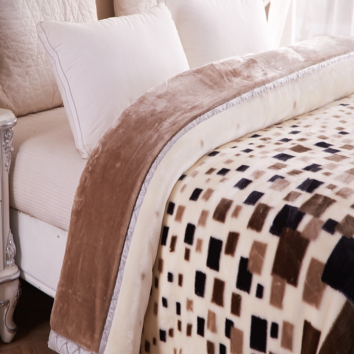 91家纺网 家纺一手货源 找家纺 好艺佳毛毯 2025新款（经典版）拉舍尔毛毯学生毯宿舍婚庆加厚双层毯子绒毯盖毯不掉毛毛毯 黑白格调