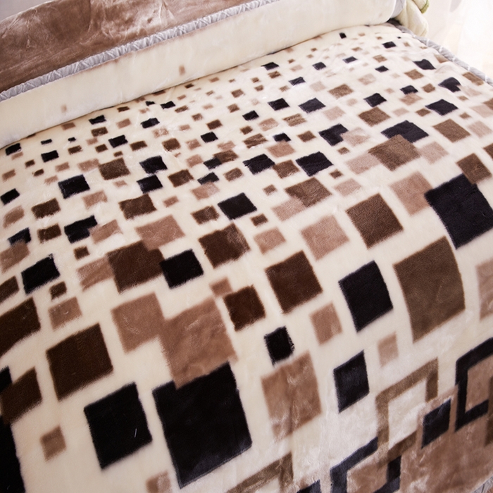 91家纺网 家纺一手货源 找家纺 好艺佳毛毯 2025新款（经典版）拉舍尔毛毯学生毯宿舍婚庆加厚双层毯子绒毯盖毯不掉毛毛毯 黑白格调