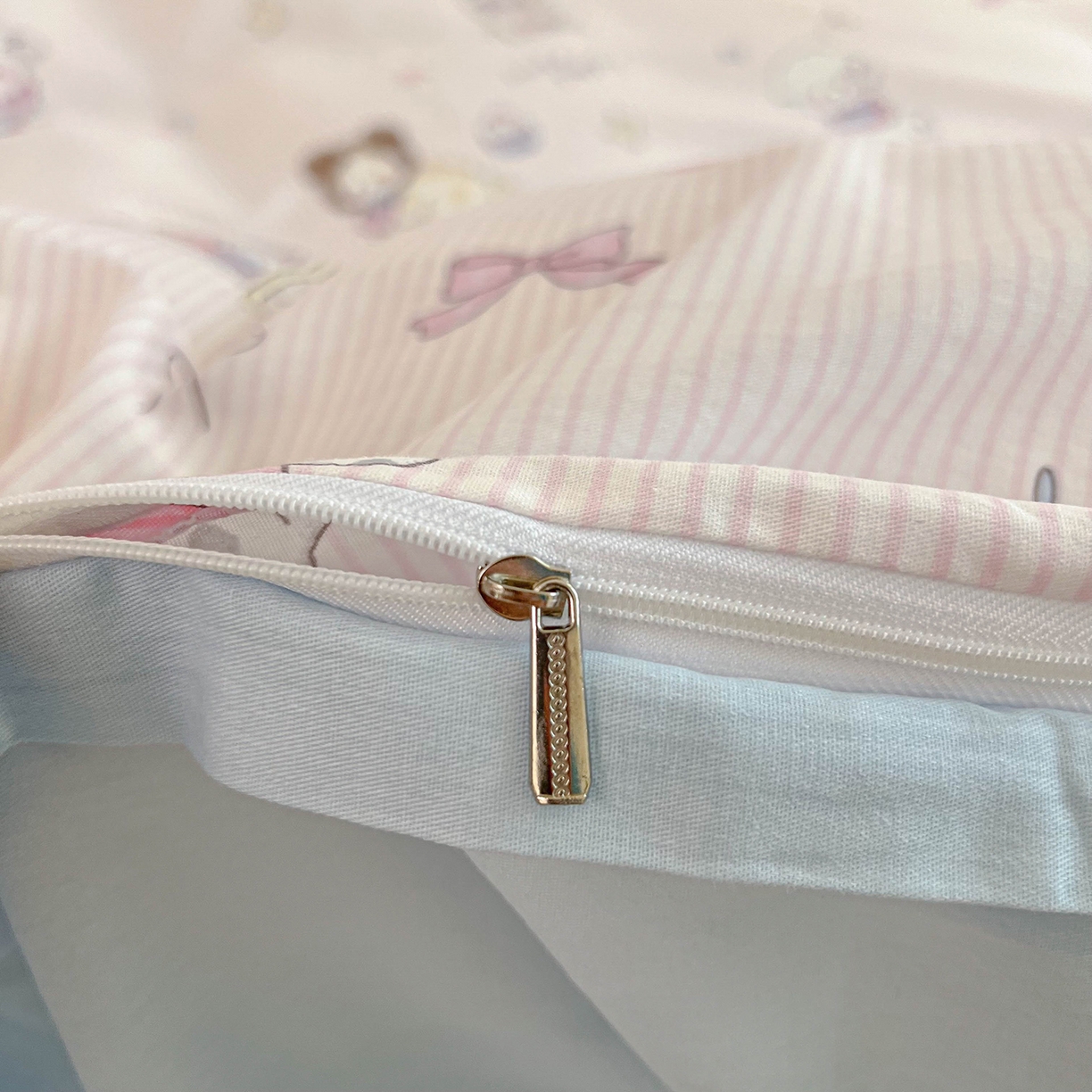 91家纺网 家纺一手货源 找家纺 麦伦家居 2025新款40s斜纹全棉纯棉跑量款卡通小清新四件套 甜品小狗