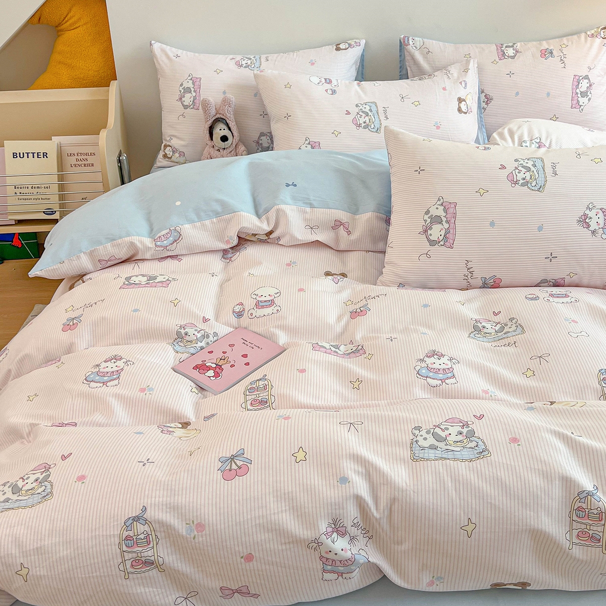 91家纺网 家纺一手货源 找家纺 麦伦家居 2025新款40s斜纹全棉纯棉跑量款卡通小清新四件套 甜品小狗