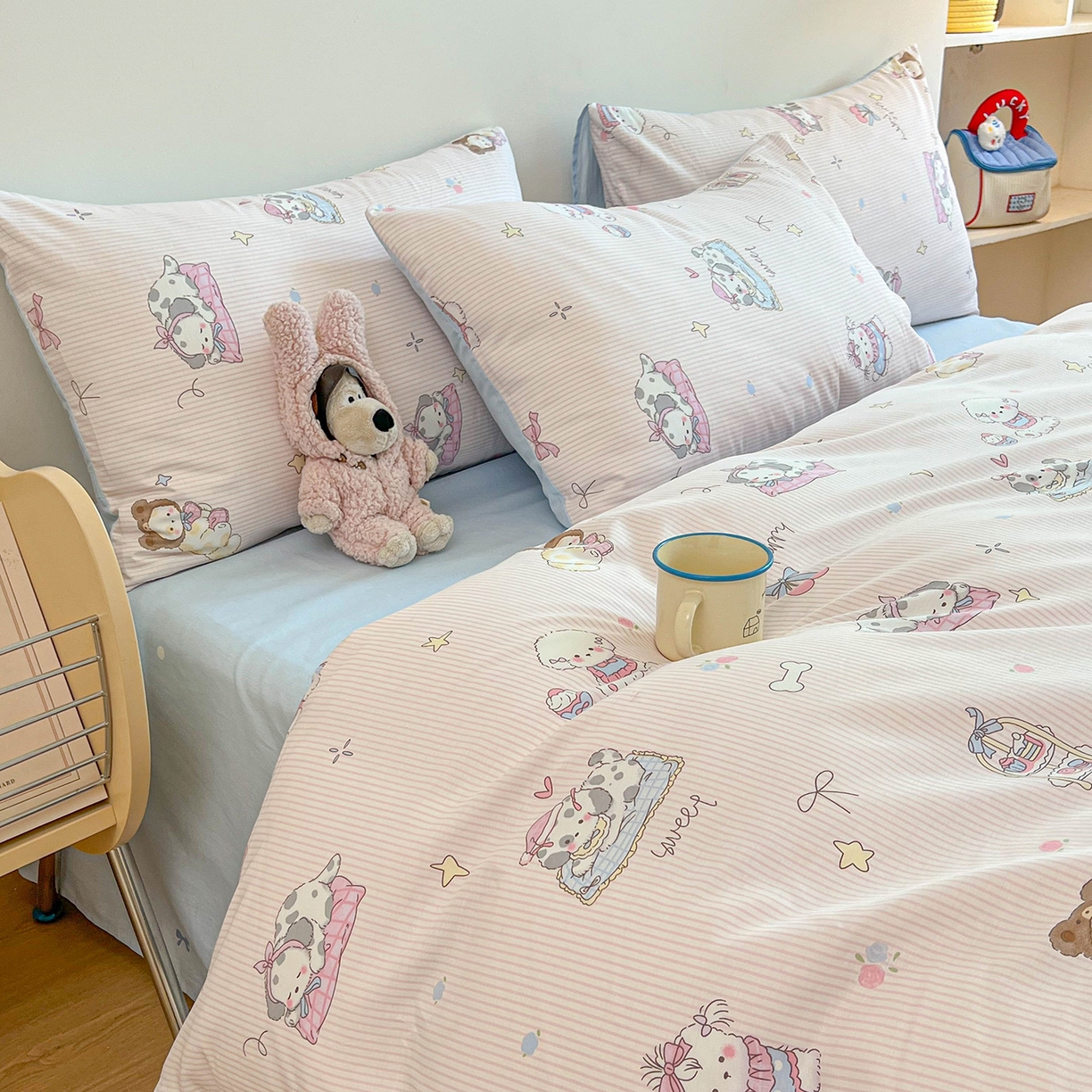 91家纺网 家纺一手货源 找家纺 麦伦家居 2025新款40s斜纹全棉纯棉跑量款卡通小清新四件套 甜品小狗