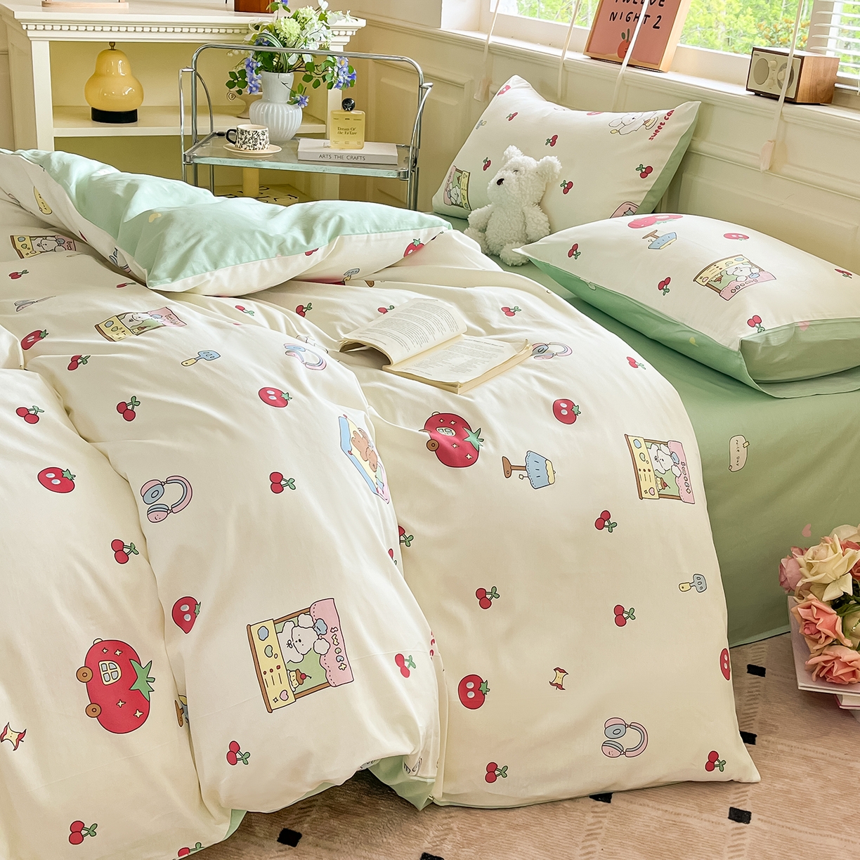 91家纺网 家纺一手货源 找家纺 麦伦家居 2025新款40s斜纹全棉纯棉跑量款卡通小清新四件套 番茄小熊