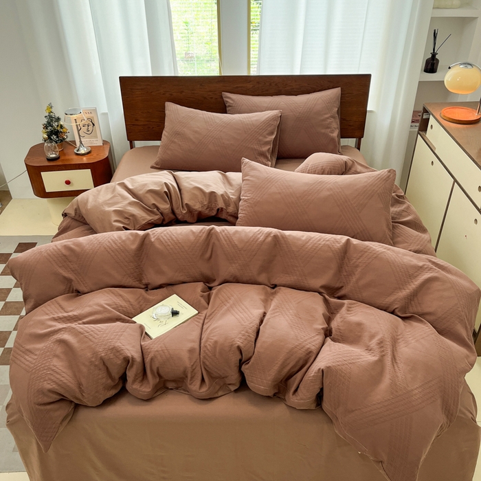 91家纺网 家纺一手货源 找家纺 沐棉家居 2025新款亲肤舒适全棉纯棉提花四件套 菱格咖