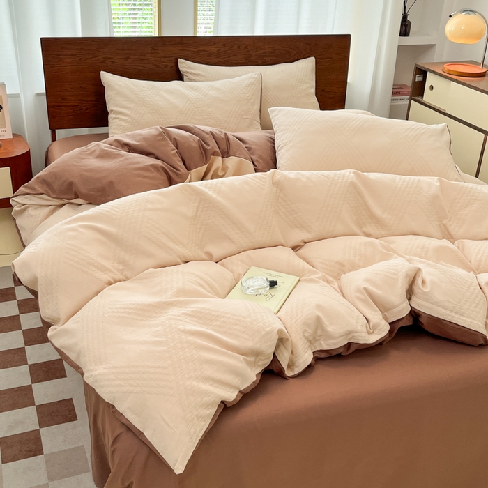 91家纺网 家纺一手货源 找家纺 沐棉家居 2025新款亲肤舒适全棉纯棉提花四件套 菱格奶咖