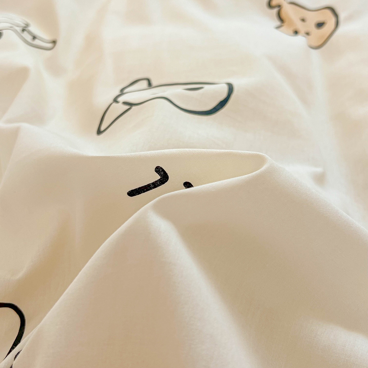 91家纺网 家纺一手货源 找家纺 麦伦家居 2025新款40s斜纹全棉纯棉跑量款卡通小清新四件套 好伙伴