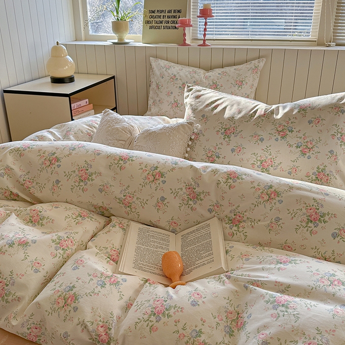 91家纺网 家纺一手货源 找家纺 麦伦家居 2025新款40s斜纹全棉纯棉跑量款卡通小清新四件套 繁花