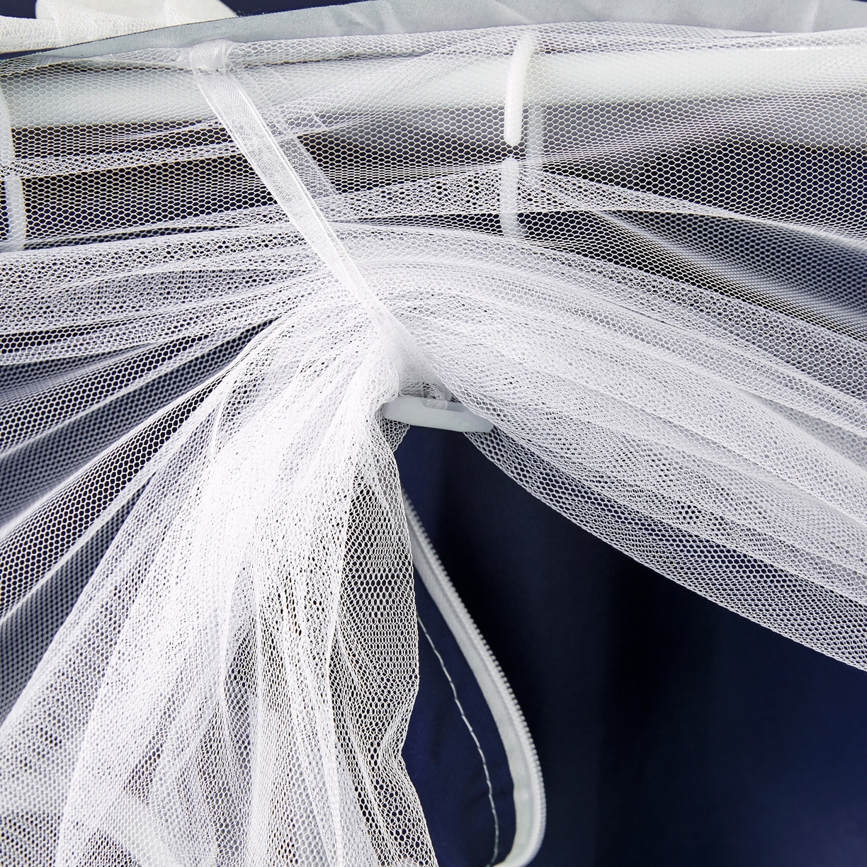 91家纺网 家纺一手货源 找家纺 （总）夏彩 2025新款植绒布蕾丝绣花强遮光铁艺支架学生蚊帐-88625