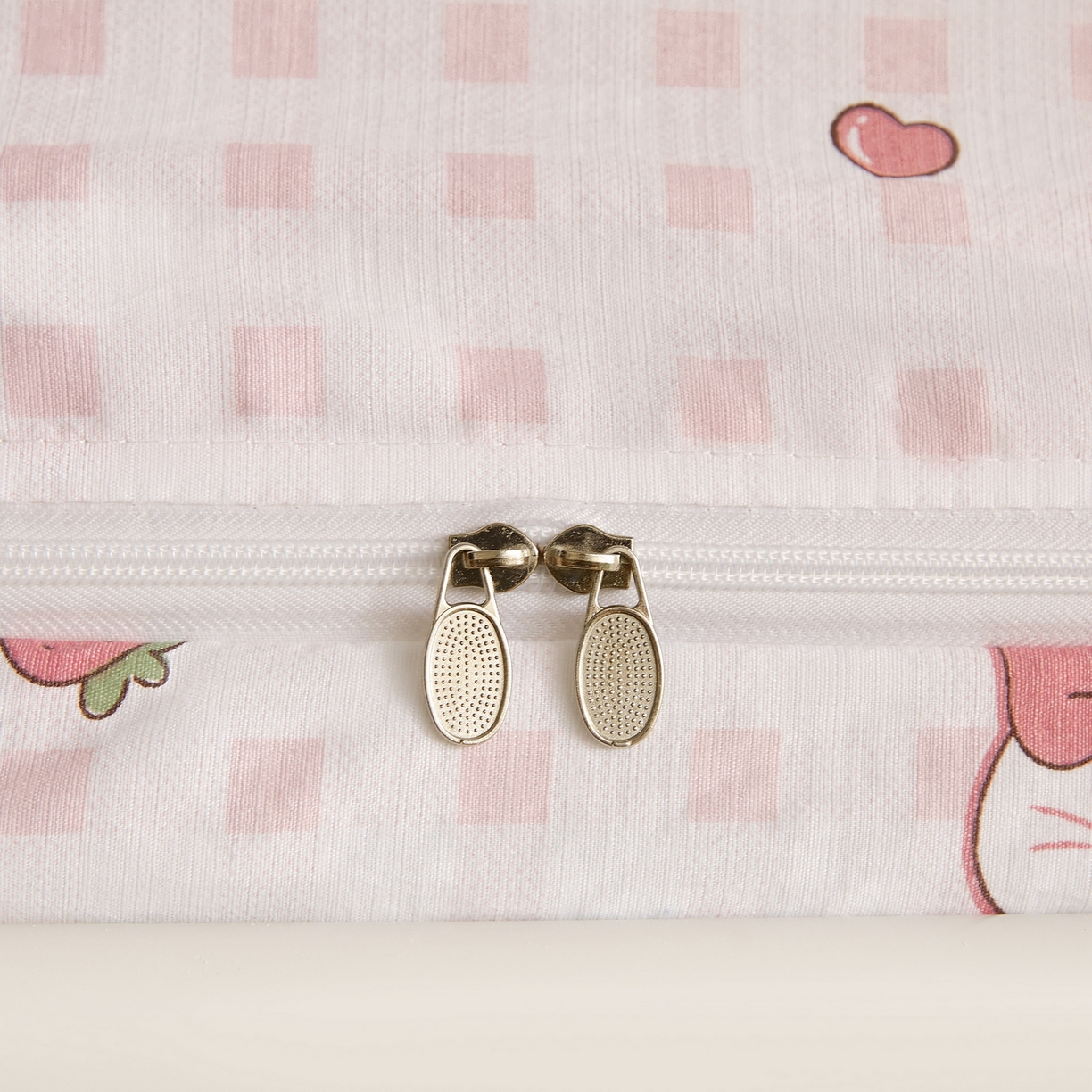 91家纺网 家纺一手货源 找家纺 （总）夏彩 2025新款棉麻雪纺花边床帘强遮光印花铁艺支架学生蚊帐-88626