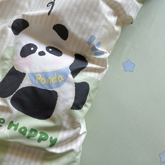 91家纺网 家纺一手货源 找家纺 麦伦家居 2025新款40s斜纹全棉纯棉跑量款卡通小清新四件套 小熊猫