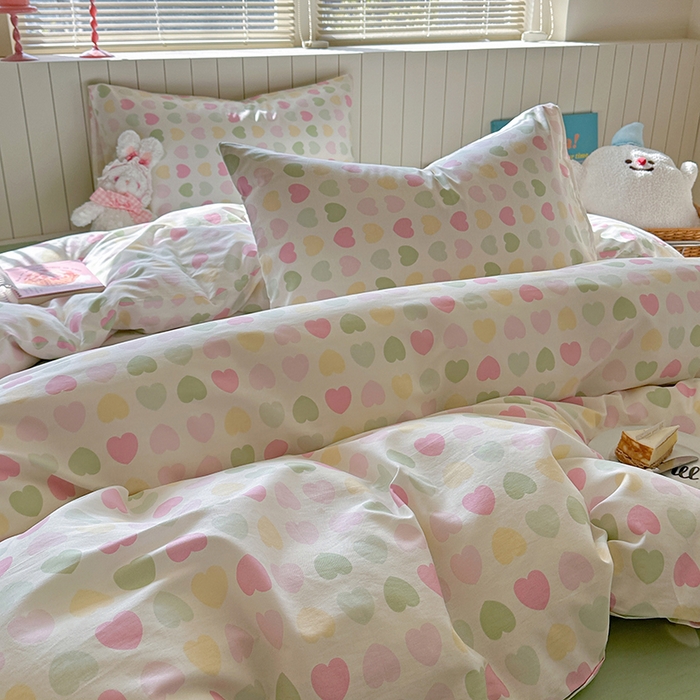 91家纺网 家纺一手货源 找家纺 麦伦家居 2025新款40s斜纹全棉纯棉跑量款卡通小清新四件套 心心相印