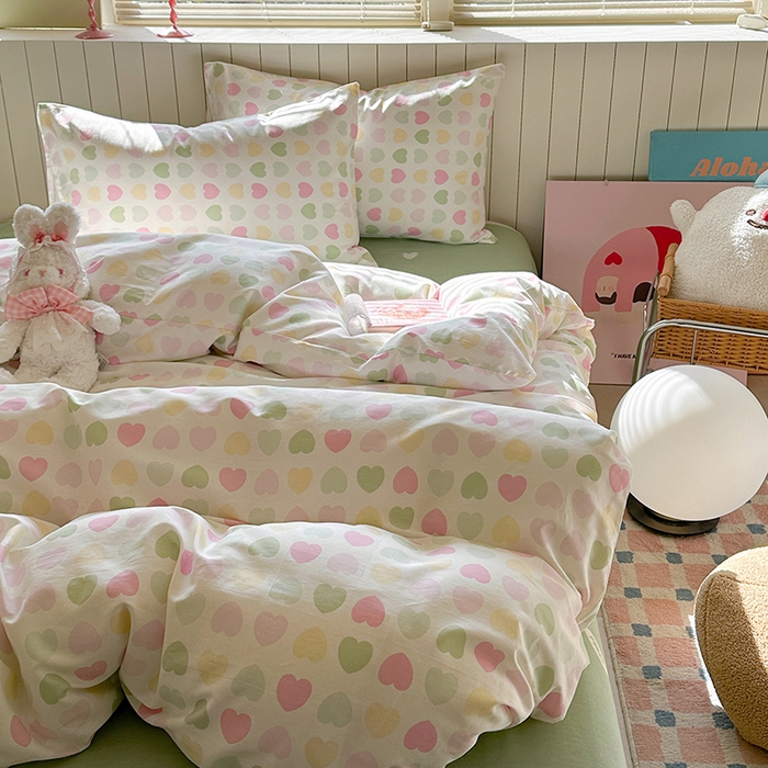 91家纺网 家纺一手货源 找家纺 麦伦家居 2025新款40s斜纹全棉纯棉跑量款卡通小清新四件套 心心相印