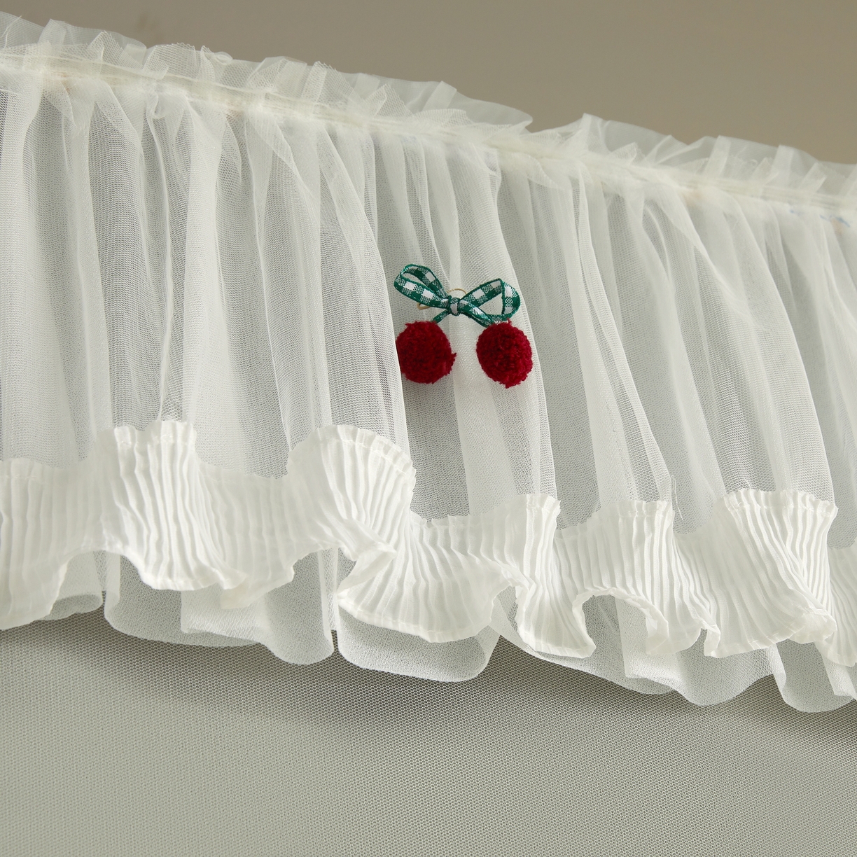 91家纺网 家纺一手货源 找家纺 夏彩 2025新款棉麻雪纺花边床帘强遮光印花铁艺支架学生蚊帐-88626 88626-花千朵