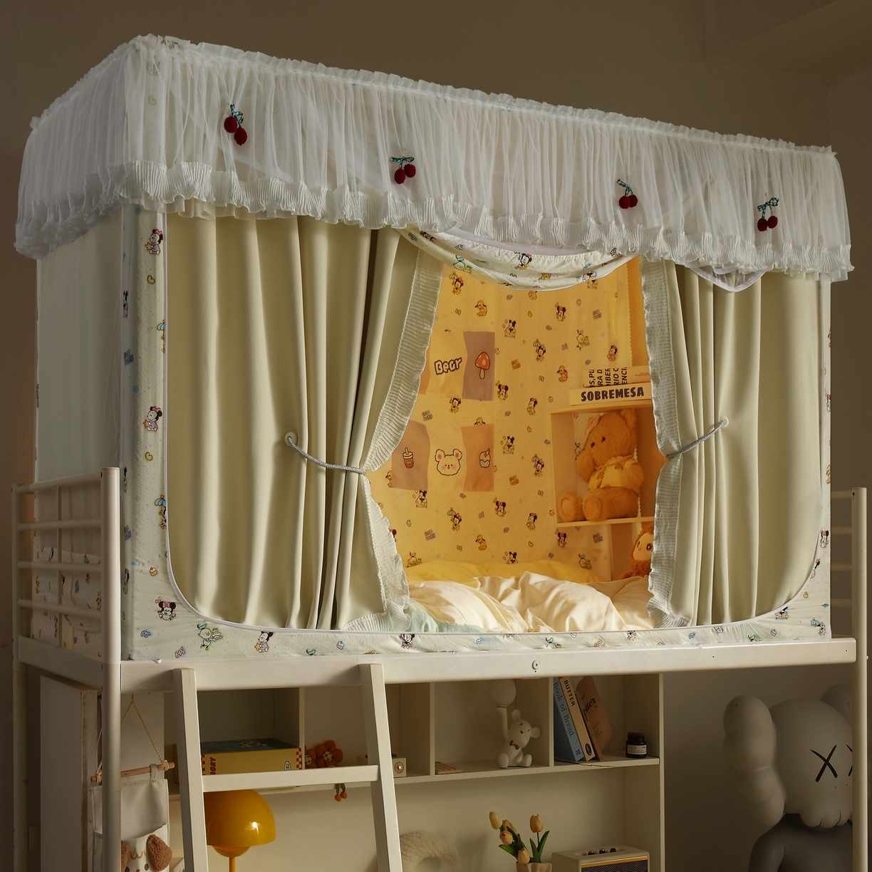 91家纺网 家纺一手货源 找家纺 夏彩 2025新款棉麻雪纺花边床帘强遮光印花铁艺支架学生蚊帐-88626 88626-童梦园