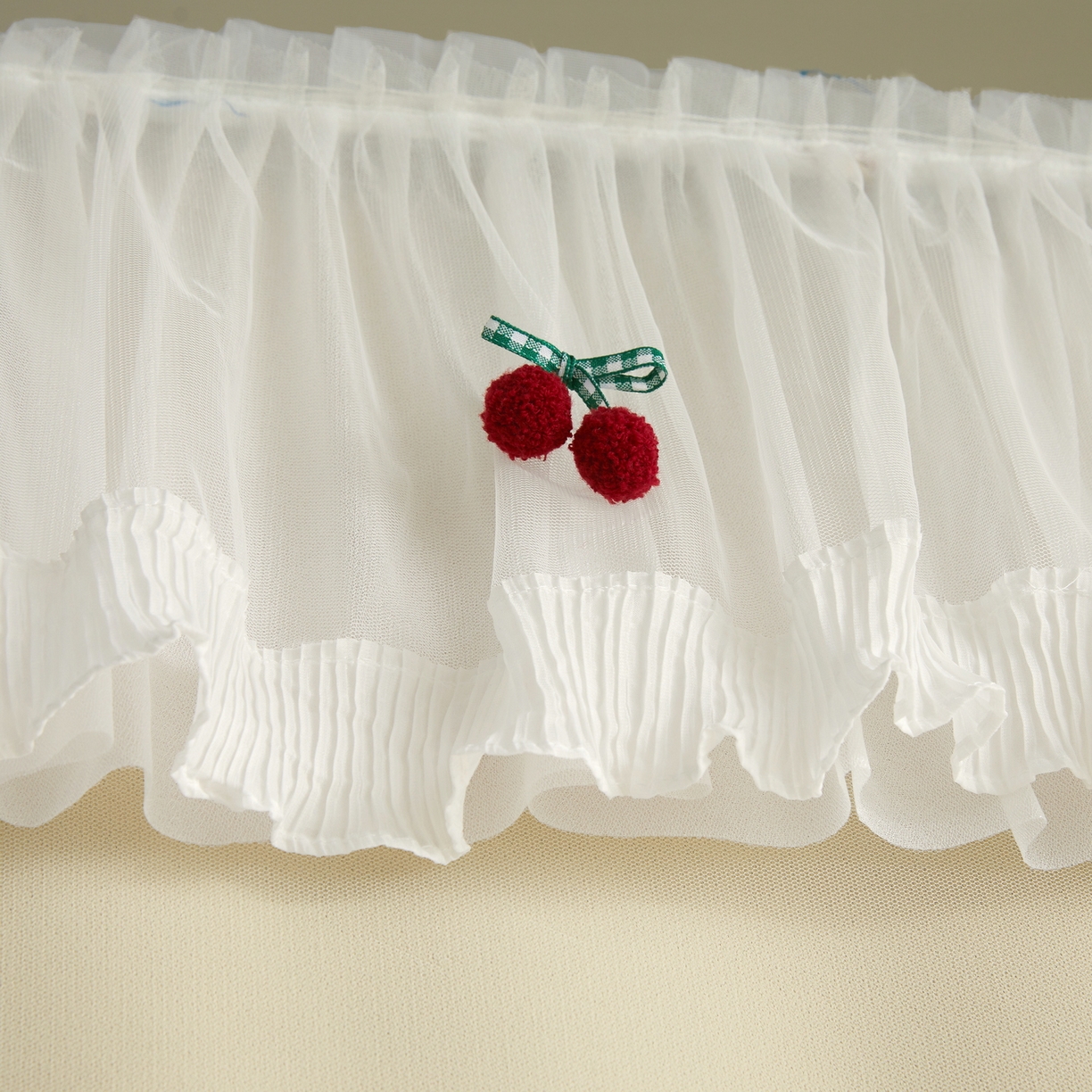 91家纺网 家纺一手货源 找家纺 夏彩 2025新款棉麻雪纺花边床帘强遮光印花铁艺支架学生蚊帐-88626 88626-童梦园