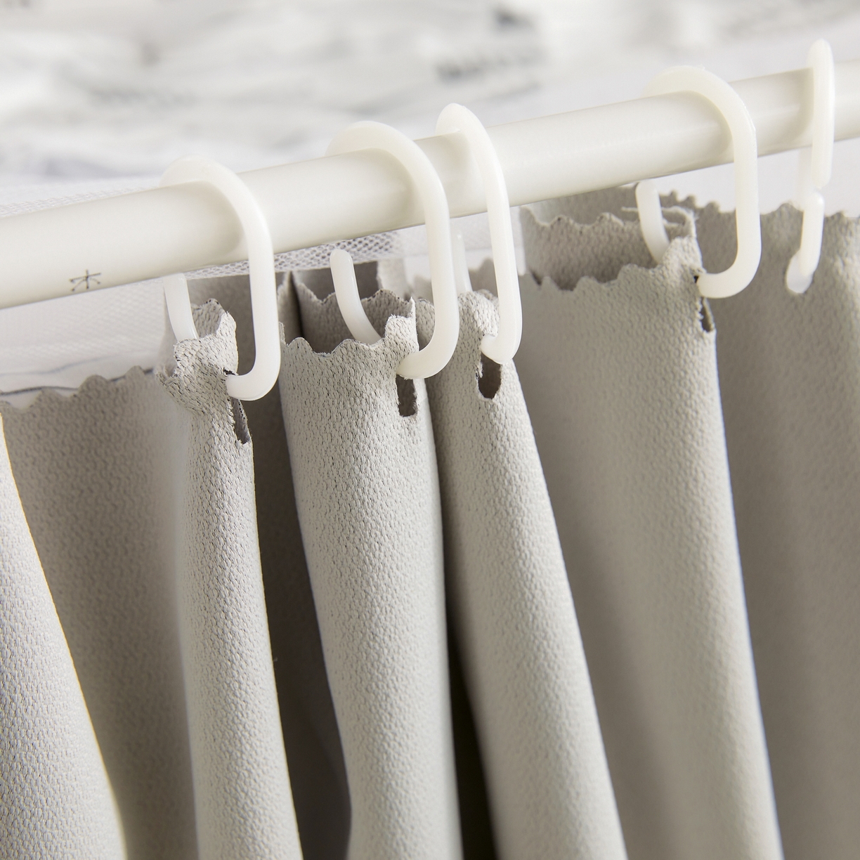 91家纺网 家纺一手货源 找家纺 夏彩 2025新款棉麻雪纺花边床帘强遮光印花铁艺支架学生蚊帐-88626 88626-字母结