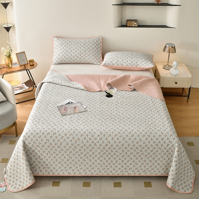 91家纺网 家纺一手货源 找家纺 橙子家居 2024新款高温水洗双面全棉纯棉斜纹13372印花款单品床盖  单床盖 沁花-绿