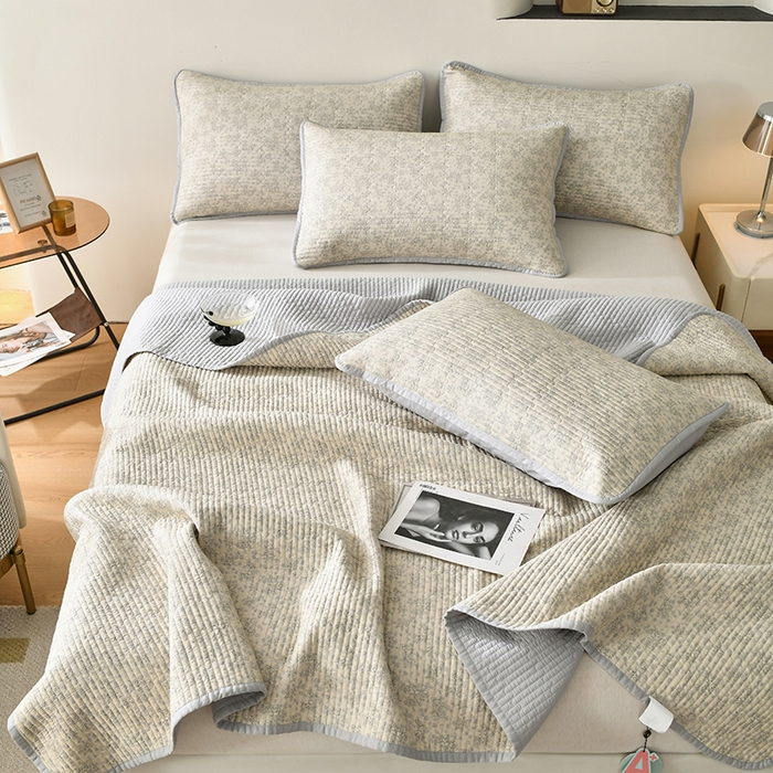 91家纺网 家纺一手货源 找家纺 橙子家居 2024新款高温水洗双面全棉纯棉斜纹13372印花款单品床盖  单床盖 赫本