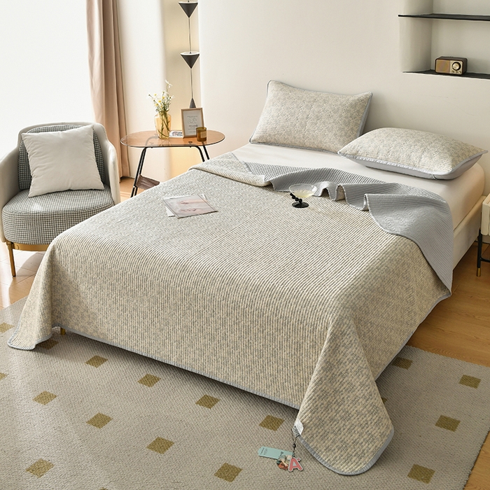 91家纺网 家纺一手货源 找家纺 橙子家居 2024新款高温水洗双面全棉纯棉斜纹13372印花款单品床盖  单床盖 赫本