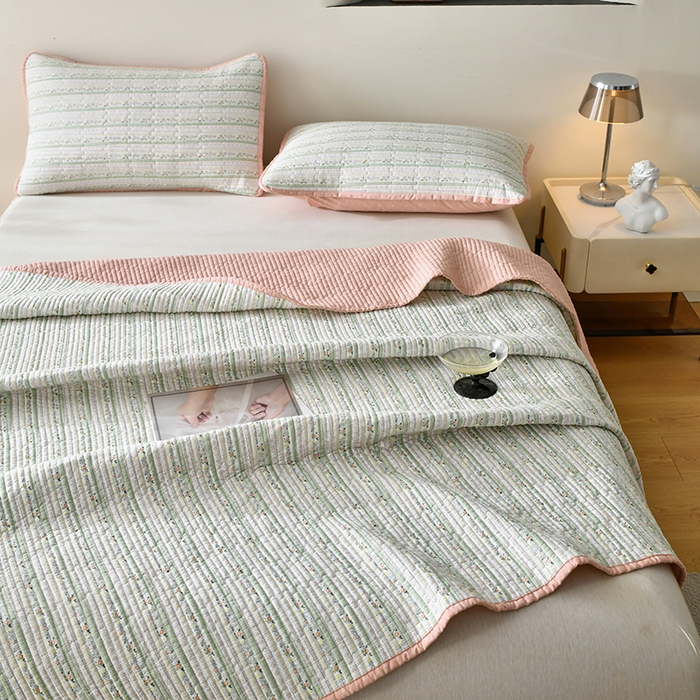 91家纺网 家纺一手货源 找家纺 橙子家居 2024新款高温水洗双面全棉纯棉斜纹13372印花款单品床盖  单床盖 雅清