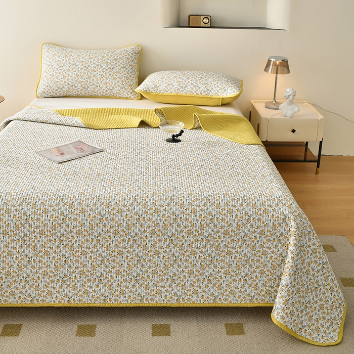 91家纺网 家纺一手货源 找家纺 橙子家居 2024新款高温水洗双面全棉纯棉斜纹13372印花款单品床盖  单床盖 莫娇-黄