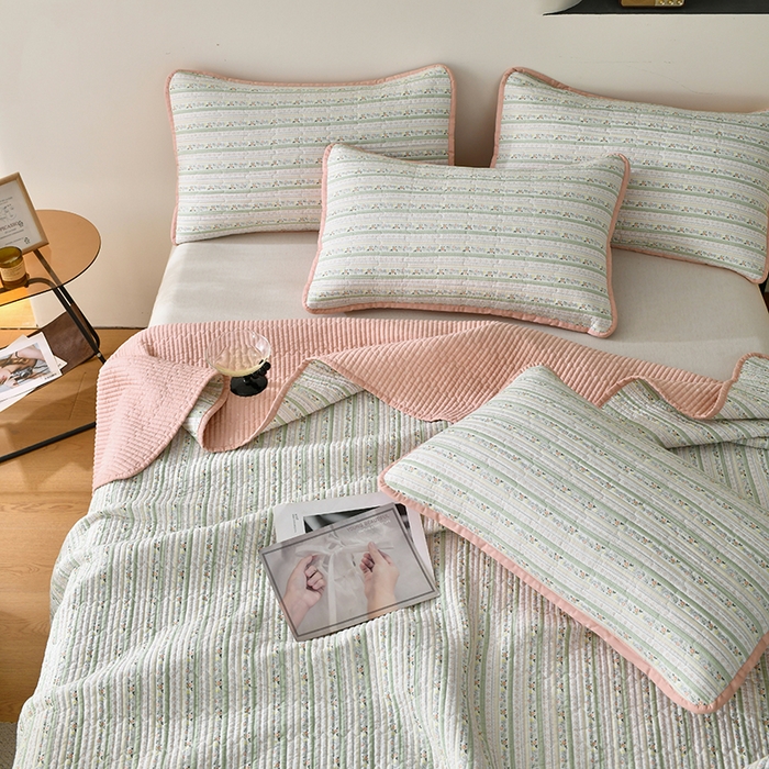 91家纺网 家纺一手货源 找家纺 橙子家居 2024新款高温水洗双面全棉纯棉斜纹13372印花款单品床盖  单床盖 雅清