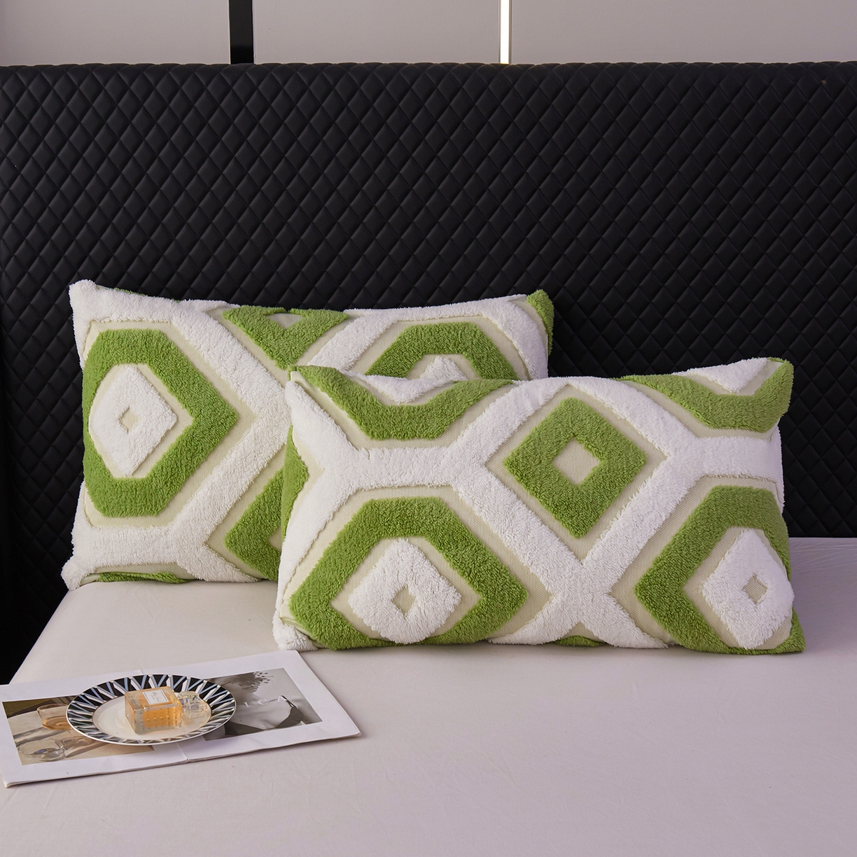 91家纺网 家纺一手货源 找家纺 枋梢家纺 2025新款几何空间阳离子提花镂空塔芙绒羊羔绒保暖午睡双层毛毯办公室盖毯 几何-翠绿