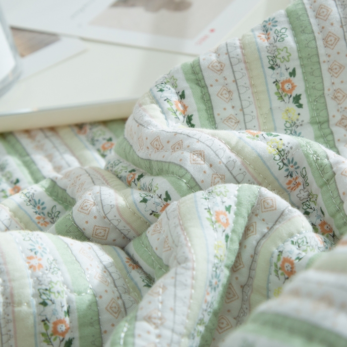 91家纺网 家纺一手货源 找家纺 橙子家居 2024新款高温水洗双面全棉纯棉斜纹13372印花款单品床盖（风格二） 雅清