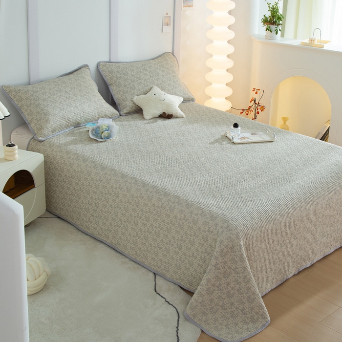 91家纺网 家纺一手货源 找家纺 橙子家居 2024新款高温水洗双面全棉纯棉斜纹13372印花款单品床盖（风格二） 赫本