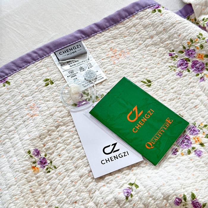 91家纺网 家纺一手货源 找家纺 橙子家居 2024新款A类木棉印花夹层新疆棉花四季款床盖三件套 紫玫瑰