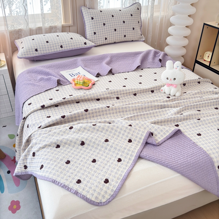 91家纺网 家纺一手货源 找家纺 橙子家居 2024新款A类木棉印花夹层新疆棉花四季款床盖三件套 爱心格