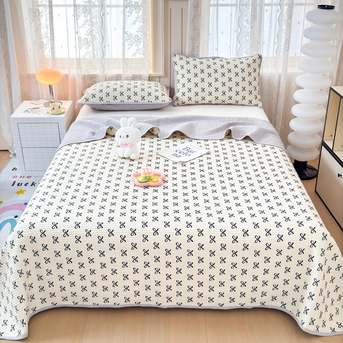 91家纺网 家纺一手货源 找家纺 橙子家居 2024新款A类木棉印花夹层新疆棉花四季款床盖三件套 蝴蝶结