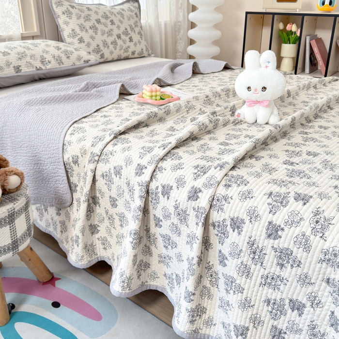 91家纺网 家纺一手货源 找家纺 橙子家居 2024新款A类木棉印花夹层新疆棉花四季款床盖三件套 锦上添花