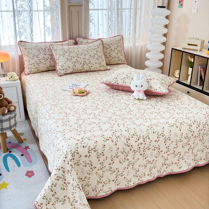 91家纺网 家纺一手货源 找家纺 橙子家居 2024新款A类木棉印花夹层新疆棉花四季款床盖三件套 免仙子