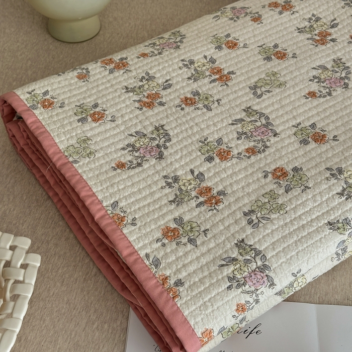 91家纺网 家纺一手货源 找家纺 橙子家居 2024新款A类高温砂洗木棉印花床盖三件套夹层新疆棉花四季款-实拍图 繁花似锦