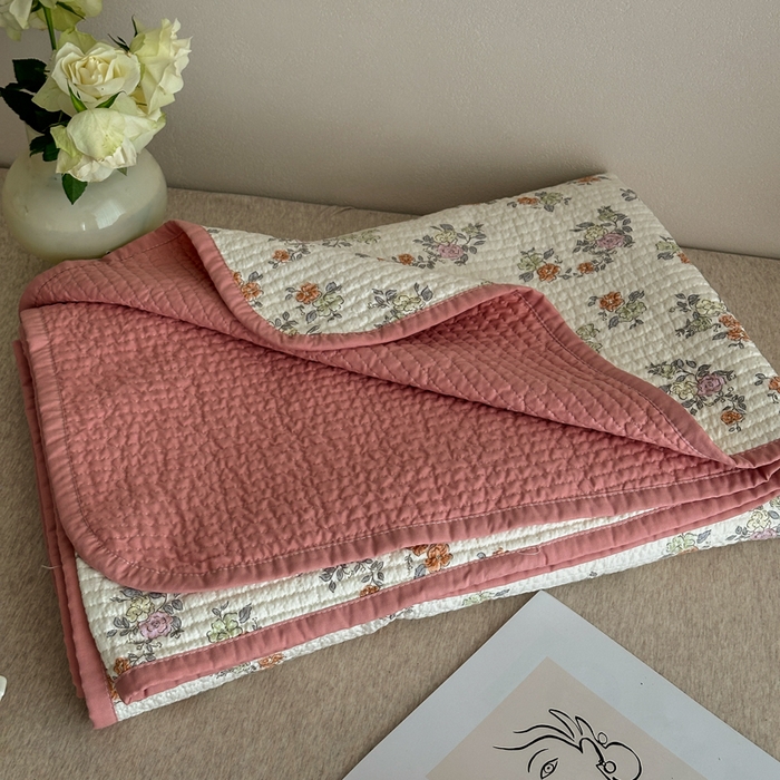 91家纺网 家纺一手货源 找家纺 橙子家居 2024新款A类高温砂洗木棉印花床盖三件套夹层新疆棉花四季款-实拍图 繁花似锦