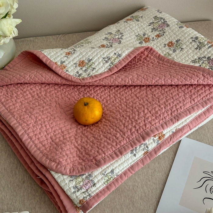 91家纺网 家纺一手货源 找家纺 橙子家居 2024新款A类高温砂洗木棉印花床盖三件套夹层新疆棉花四季款-实拍图 繁花似锦