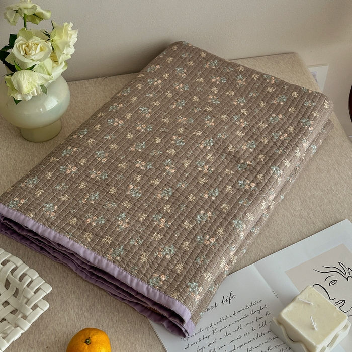 91家纺网 家纺一手货源 找家纺 橙子家居 2024新款A类高温砂洗木棉印花床盖三件套夹层新疆棉花四季款-实拍图 含苞待放